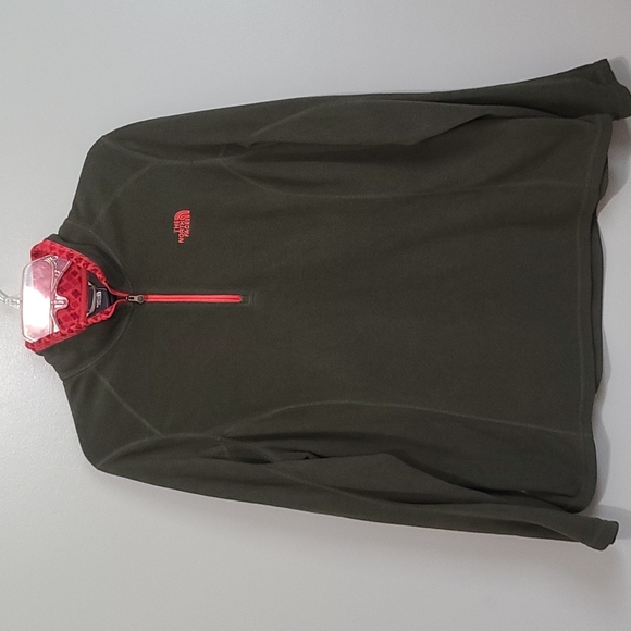 Columbia Tops - The North Face pullover